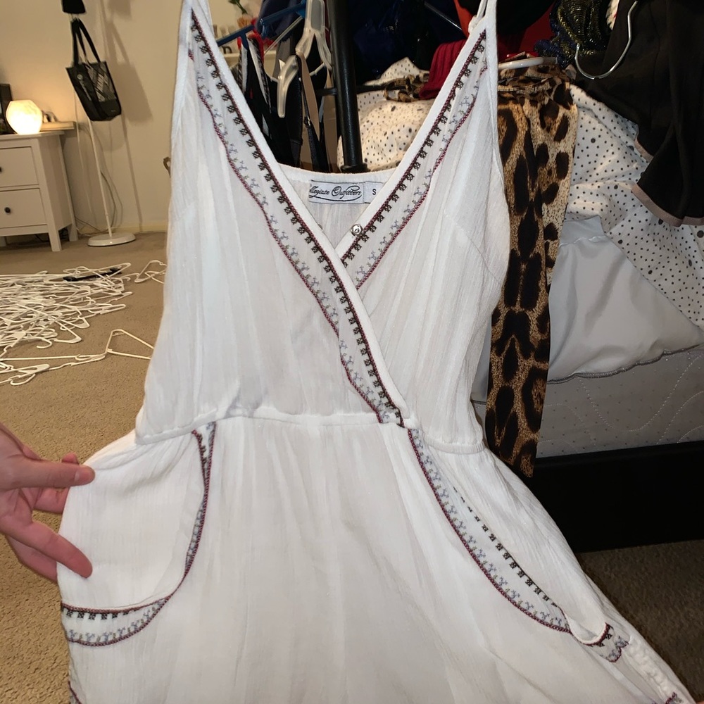 White romper - Picture 2 of 2